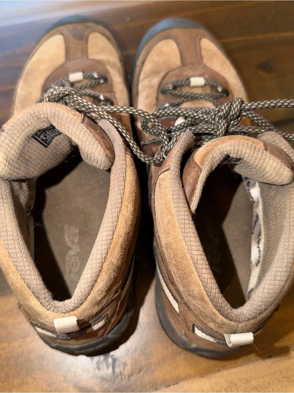 Teva Women’s Waterproof Hiking Boots Size 8 🥾🌲